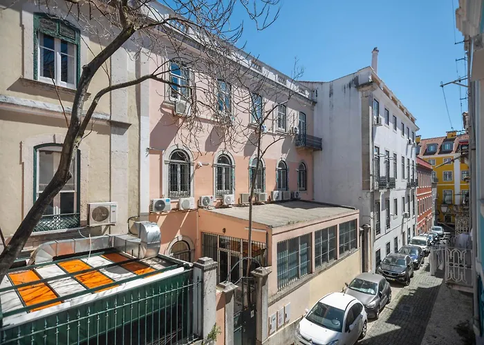 Local House Casa de hóspedes 3*