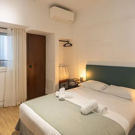 Πανσιόν Local House