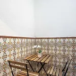 بيت ضيافة Local House